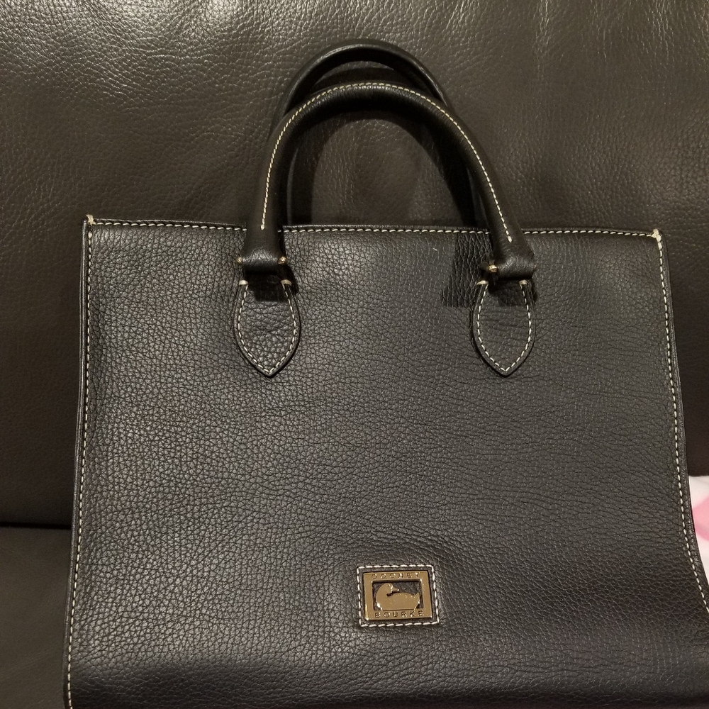 Dooney & Bourke Peeble Leather Janine Tote Blk